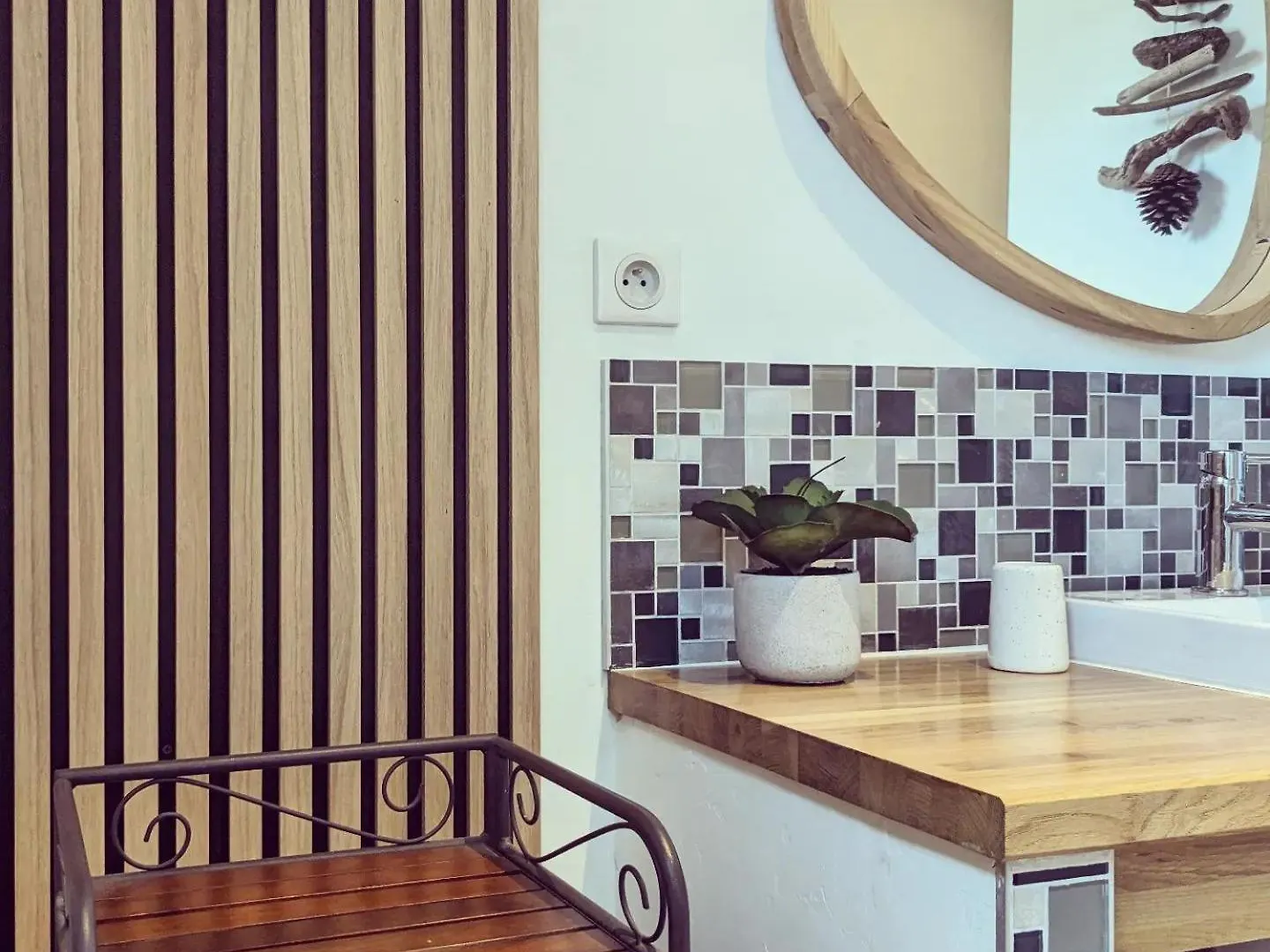 Nocleg ze śniadaniem Villa Font Vive - Chambres D'Hotes Eco-Labellisees Avec Cuisine - Confort, Calme Et Vue Exceptionnels ! Grospierres